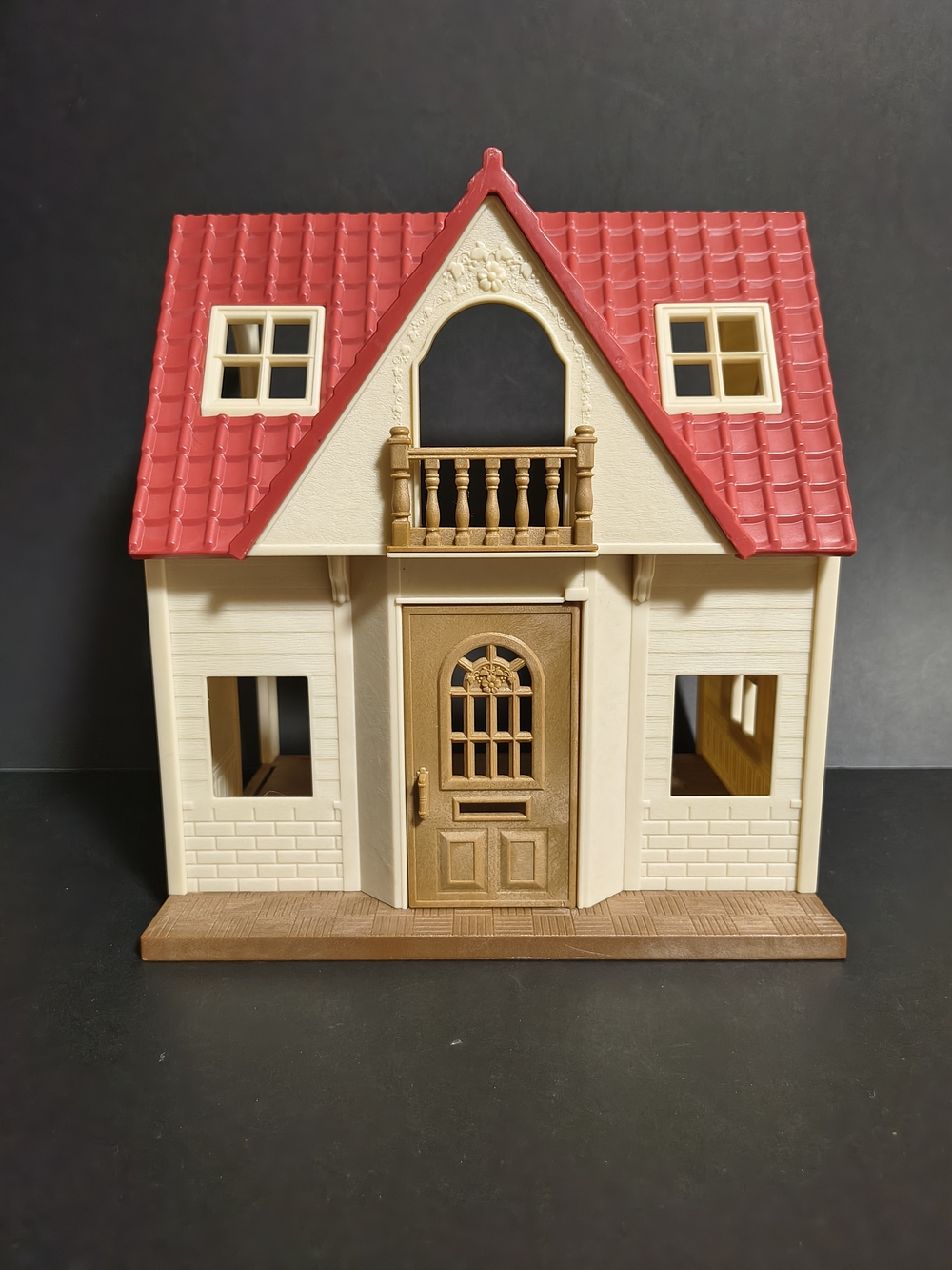 Calico Critters Red Roof Cozy Cottage Starter Home Sylvanian Families Doll House